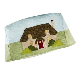 Quilting Antics Pattern | Stephanie's House Sewing Machine Cover