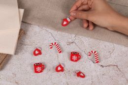 Christmas Buttons, Assorted Festive Comfort, 8pcs